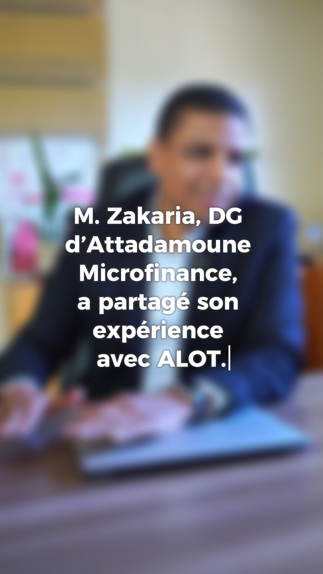 Explication du fonctionnement de l'outil ALOT par Zakaria Jebbouri, directeur général d'Attadamoune Microfinance.